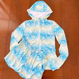 ディズニー(Disney)のディズニー𖧷ラッシュガード(水着)