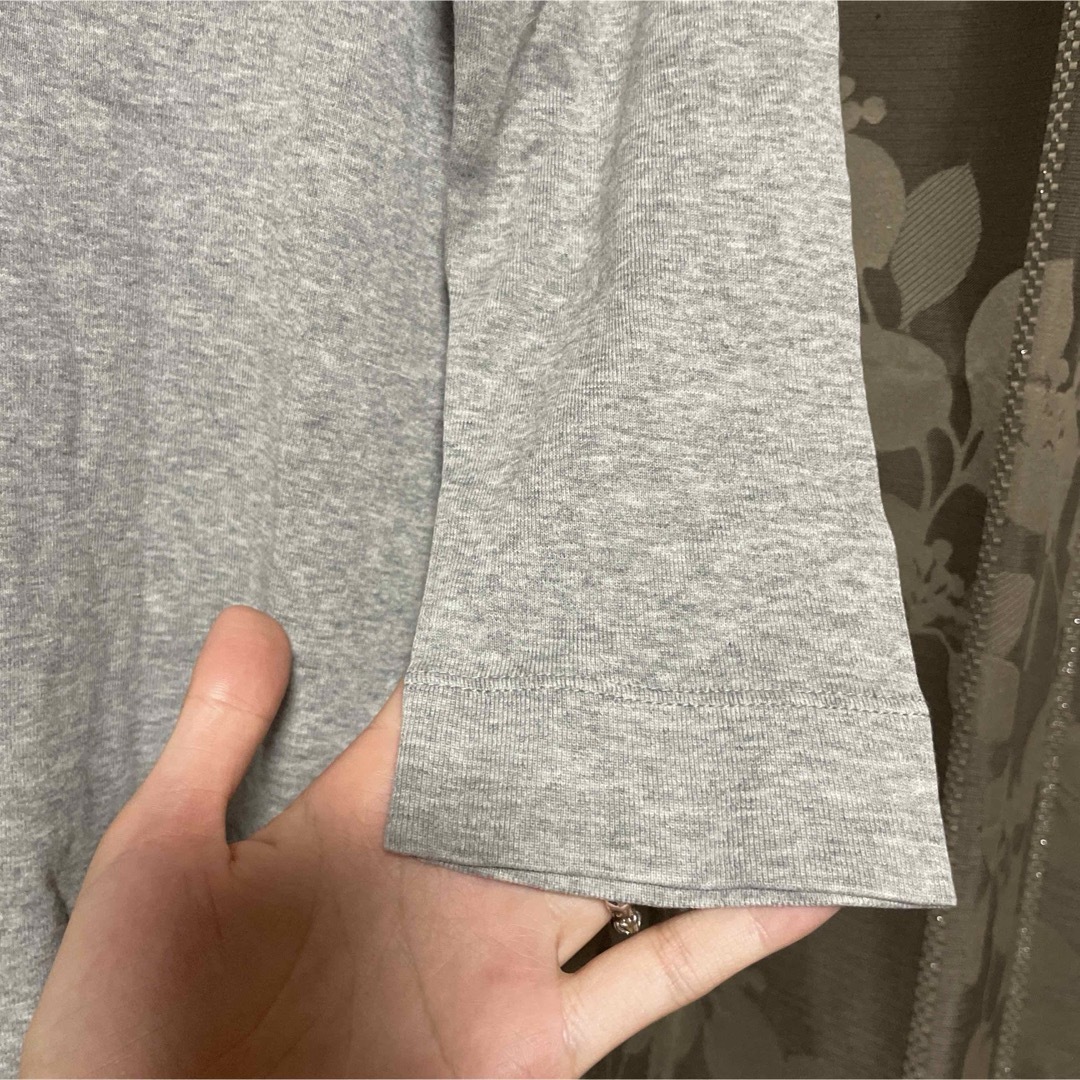 UNIQLO(ユニクロ)のUNIQLO カットソー　七分丈　グレー レディースのトップス(Tシャツ(半袖/袖なし))の商品写真