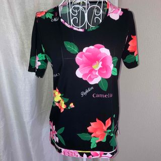 レオナール(LEONARD)のLEONARD半袖花柄マルチカラートップス(Tシャツ(半袖/袖なし))