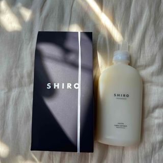 シロ(shiro)のSHIRO 柔軟剤　ファブリックソフナー　サボン(洗剤/柔軟剤)