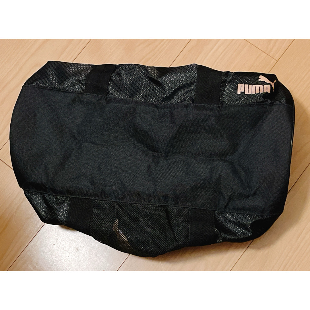 PUMA(プーマ)の【未使用品】プーマ☆PUMA ドラムバッグ黒 キッズ/ベビー/マタニティのこども用バッグ(その他)の商品写真