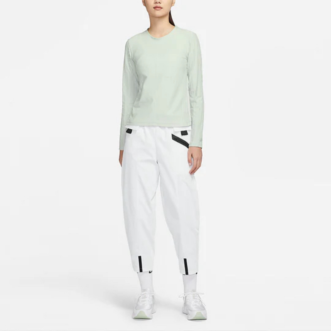 NIKE(ナイキ)のNike🍋定価２万ナイキスポーツウェア　Dri-FIT 　ロングスリーブTシャツ チケットのスポーツ(ランニング/ジョギング)の商品写真