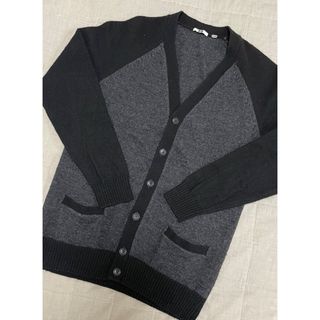 ユニクロ(UNIQLO)のユニクロ　カーディガン　黒グレー(カーディガン)