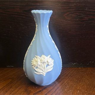 ウェッジウッド(WEDGWOOD)のウェッジウッド  ジャスパー 花瓶13cm ペールブルー　ヴィンテージ　美品  (花瓶)