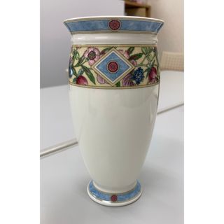 ウェッジウッド(WEDGWOOD)のWEDGWOOD ウェッジウッド  花瓶 サラ SARAH ☆箱なし(花瓶)