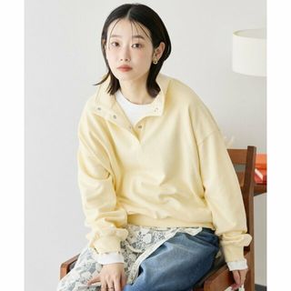 アメリカンホリック(AMERICAN HOLIC)の【ライトイエロー】襟付き刺繍入りミニ裏毛プルオーバー(トレーナー/スウェット)