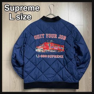 シュプリーム(Supreme)の【大人気モデル☆バックデザイン】シュプリーム 刺繍ロゴ キルティングジャケット(その他)