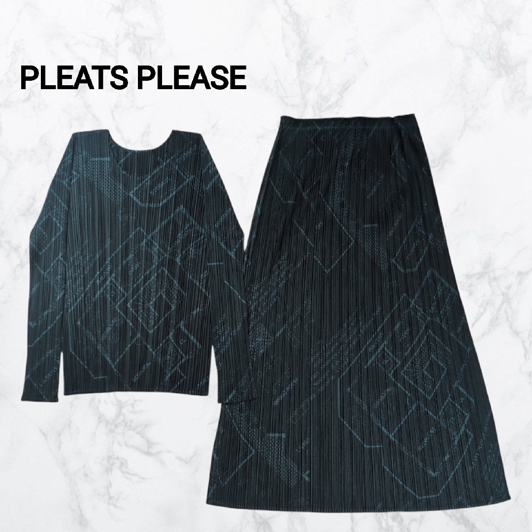 PLEATS PLEASE ISSEY MIYAKE(プリーツプリーズイッセイミヤケ)の【希少】プリーツプリーズ イッセイミヤケ 幾何学 総柄 セットアップ レディースのレディース その他(セット/コーデ)の商品写真