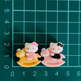 ハローキティ(ハローキティ)のハローキティ/可愛いねこ　デコパーツ2個セット(デコパーツ)