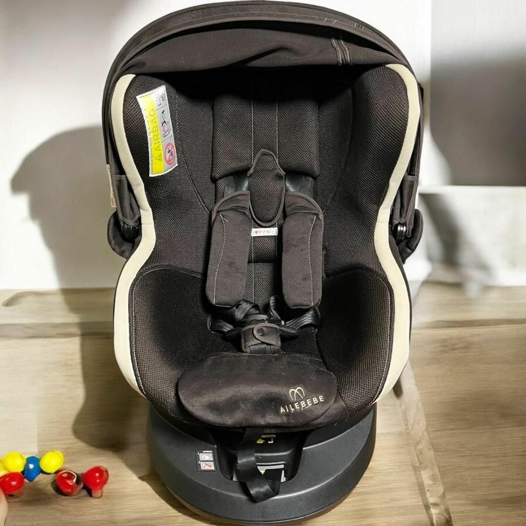 AILEBEBE(エールベベ)のカーメイト エールベベ クルット3i プレミアム チャイルドシート ISOFIX キッズ/ベビー/マタニティの外出/移動用品(自動車用チャイルドシート本体)の商品写真