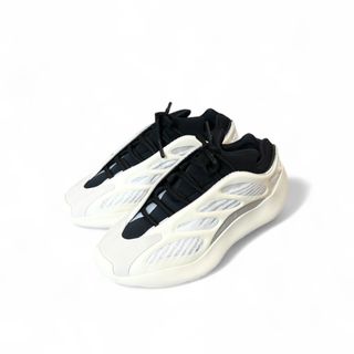 YEEZY（adidas） - adidas YEEZY 700V3 Azael イージー　アザエル　スニーカー