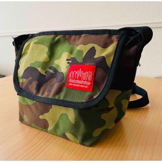 Manhattan Portage - 【超美品】Manhattan Portage メッセンジャーバッグ　カモフラ模様