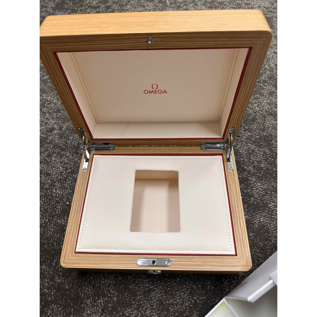 OMEGA(オメガ)のOMEGA コレクションボックス メンズの時計(腕時計(アナログ))の商品写真