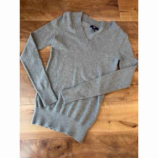 ギャップ(GAP)のGap グレー Vネックニットセーター XXS(ニット/セーター)
