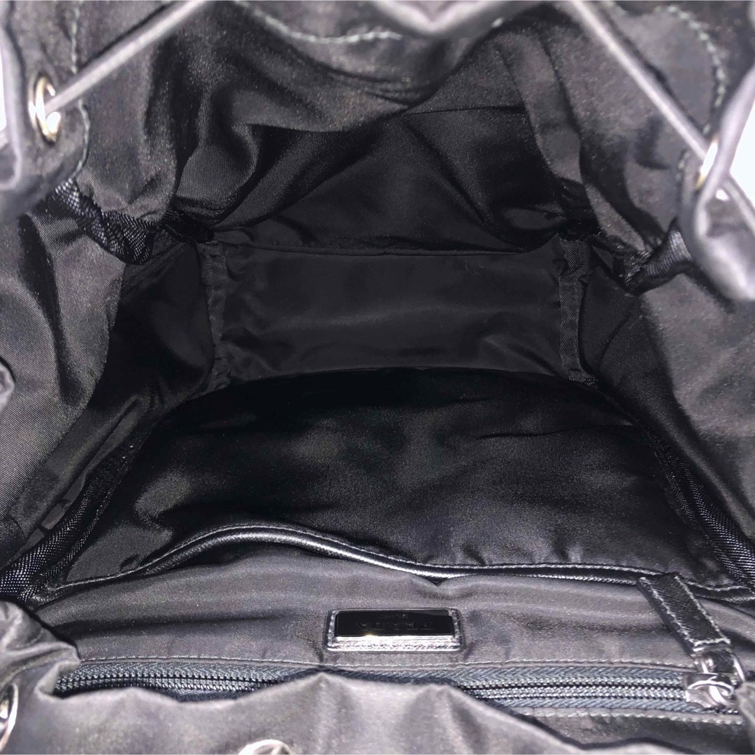 PRADA(プラダ)のPRADA キルティング テスートナイロン トライアングルロゴ バックパック メンズのバッグ(バッグパック/リュック)の商品写真