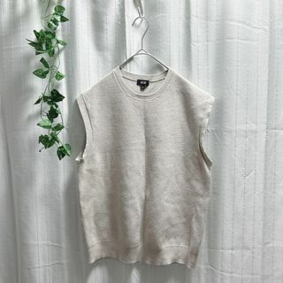 ユニクロ(UNIQLO)の【ユニクロ】 ウォッシャブルオーバーサイズニットベスト (S) ベージュ(ベスト)
