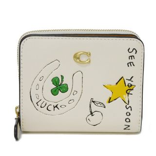 コーチ(COACH)のCOACH コーチ エッセンシャル ビルフォールド ウォレット 現行 Cマーク ロゴ クローバー スター リファインド カーフ ブラス アイボリー ブラウン スナップボタン 札入れ カードケース コインケース 未使用 スケッチプリント チョーク 二つ折り財布 CAN71(財布)