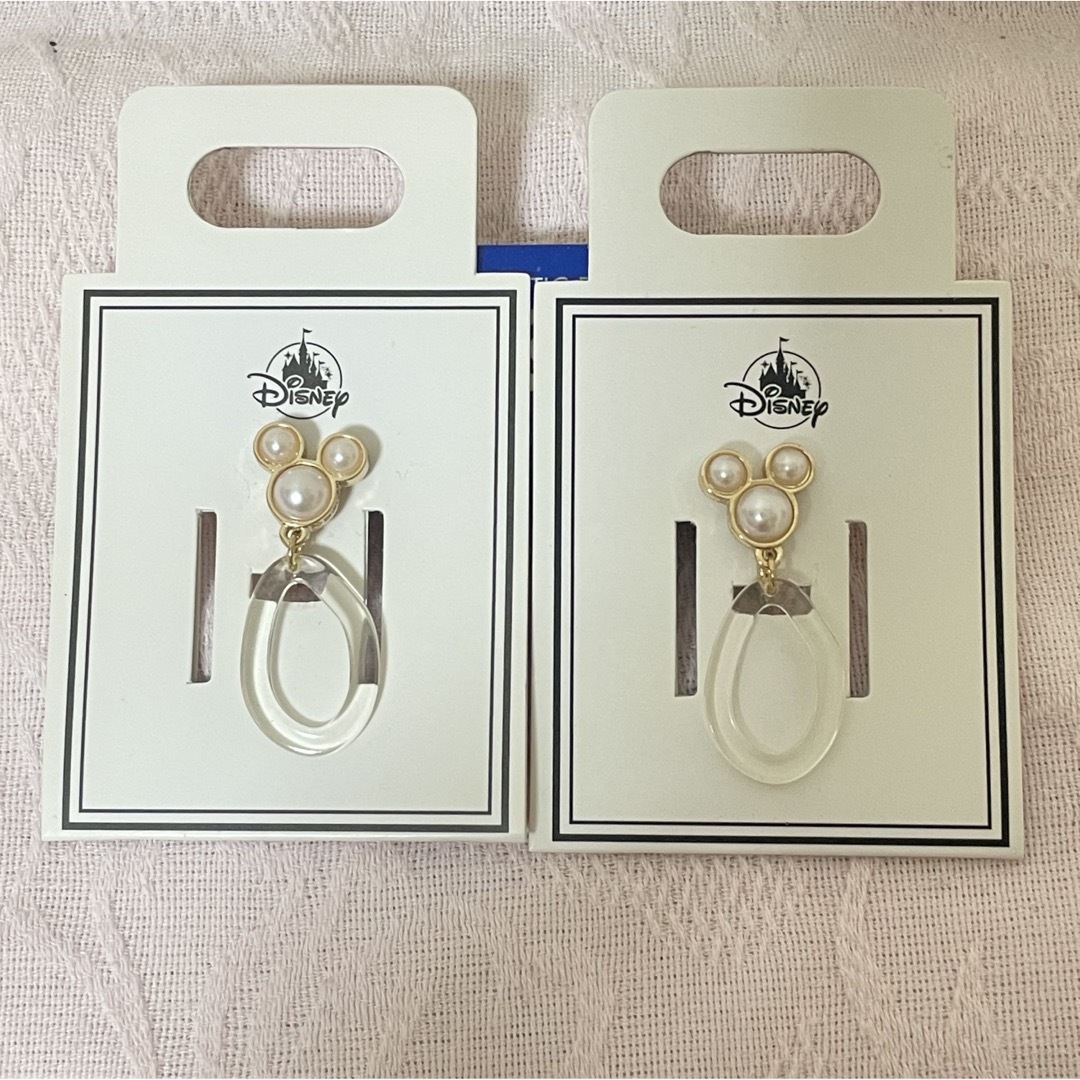 Disney(ディズニー)の新品未使用　ディズニー　ミッキーイヤリング レディースのアクセサリー(イヤリング)の商品写真