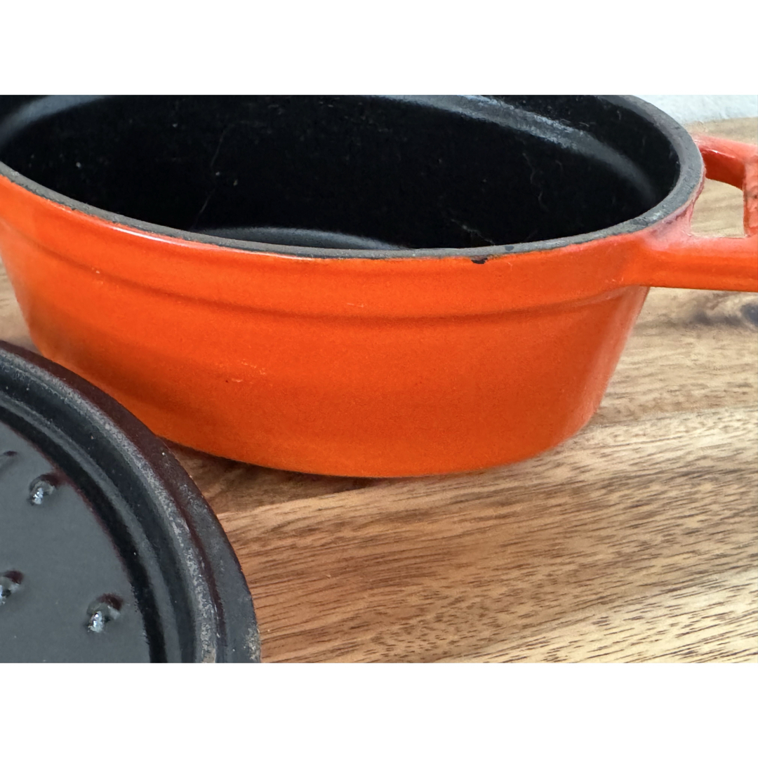 STAUB(ストウブ)のストウブ   ☆オーバル11 インテリア/住まい/日用品のキッチン/食器(鍋/フライパン)の商品写真