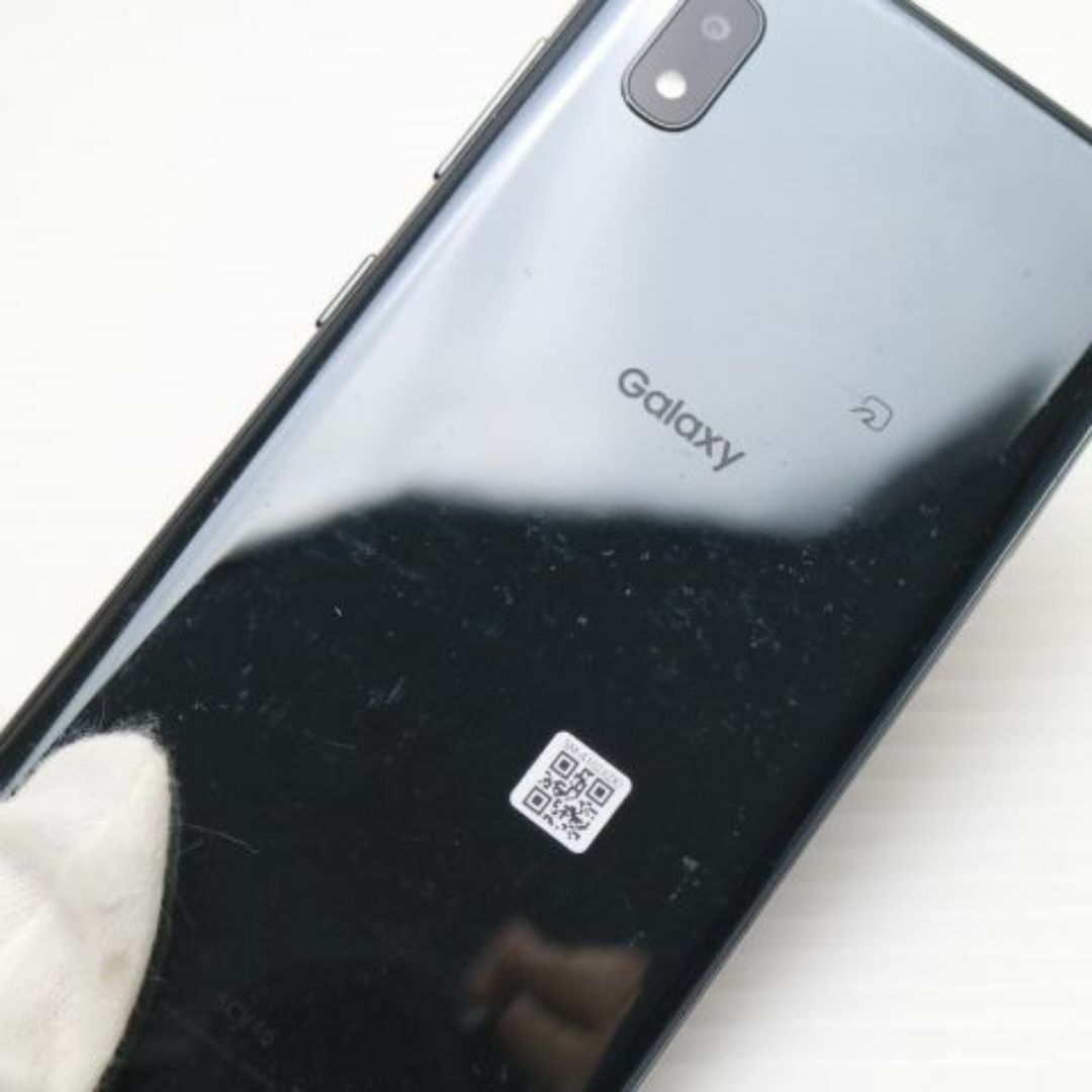 SAMSUNG(サムスン)のSCV46 ブラック スマホ 白ロム M888 スマホ/家電/カメラのスマートフォン/携帯電話(スマートフォン本体)の商品写真