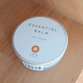 ★新品・未使用★LAVA エッセンシャルバーム(エッセンシャルオイル（精油）)