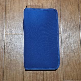 ムジルシリョウヒン(MUJI (無印良品))の無印良品　ポリエステル　パスポートケース　クリアポケット付(日用品/生活雑貨)