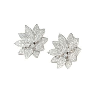 ヴァンクリーフアンドアーペル(Van Cleef & Arpels)のヴァンクリーフ＆アーペル ロータス ミディアムモデル K18ホワイトゴールド ピアス 中古(ピアス)
