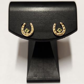 新品　天然石ペリドット　K18馬蹄ピアス　ラッキーアイテム☆