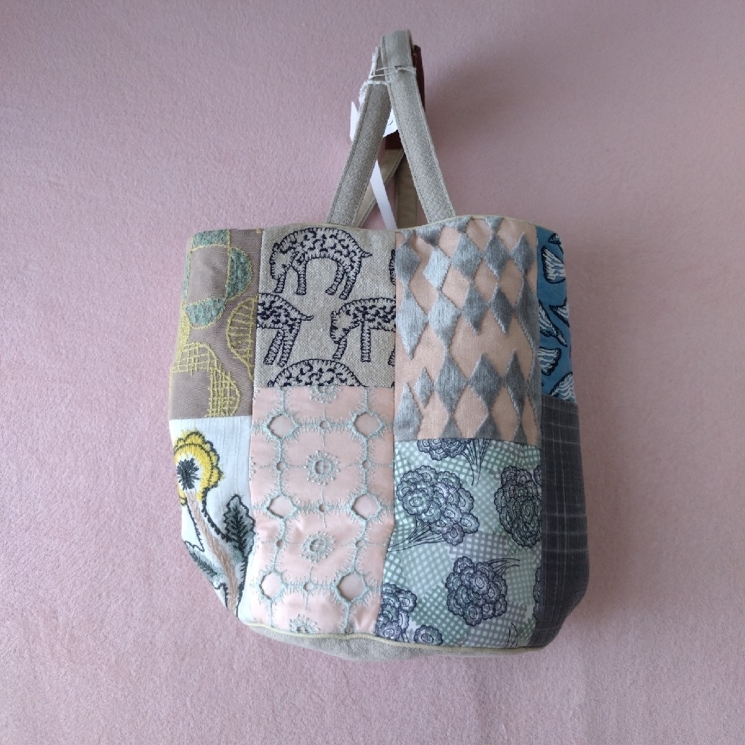 mina perhonen(ミナペルホネン)のミナペルホネン　バケツ　バッグ　bucket bag　 レディースのバッグ(トートバッグ)の商品写真