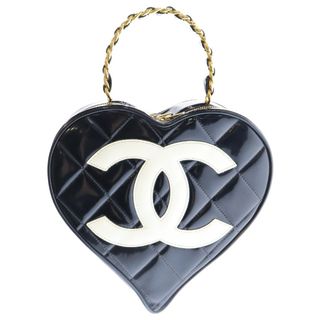 シャネル(CHANEL)のCHANEL シャネル ハートバニティ ブラック パテント ゴールド金具 ハンドバッグ ヴィンテージ(ハンドバッグ)