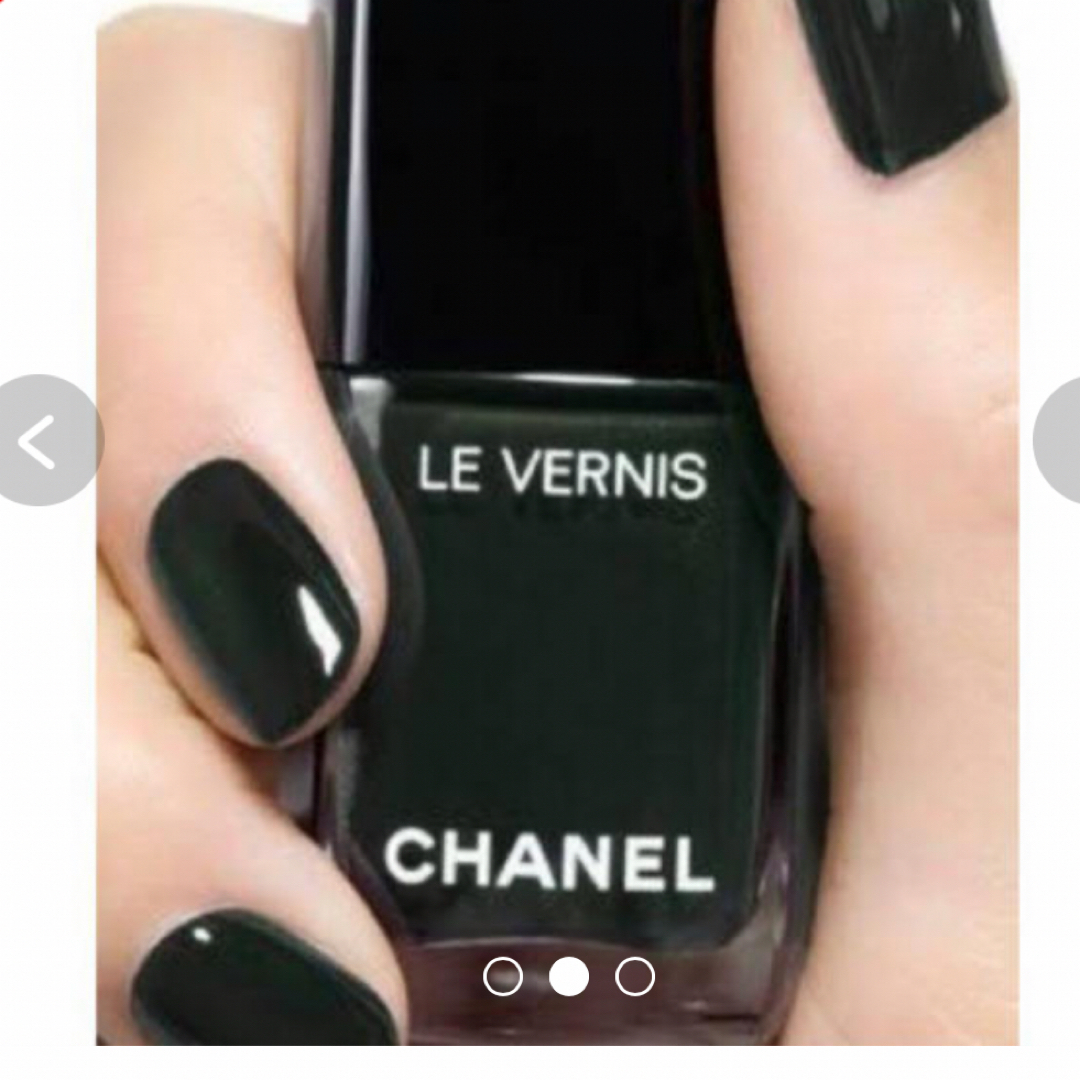 CHANEL(シャネル)のCHANEL ネイル限定色　715 コスメ/美容のネイル(マニキュア)の商品写真