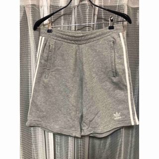 adidas - アディダス　adidas ショートパンツ　Mサイズ