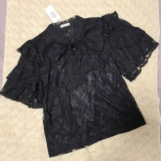 アクシーズファム(axes femme)の新品タグ付き axesfemme 総レースカットアウトトップス(カットソー(半袖/袖なし))