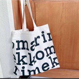 マリメッコ(marimekko)の【新品】マリメッコデザイントートバッグ　ブラック(トートバッグ)