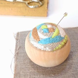 ミナペルホネン(mina perhonen)のsand rose　グリーン　ピンクッション　ミナペルホネン　mina perh(日用品/生活雑貨)