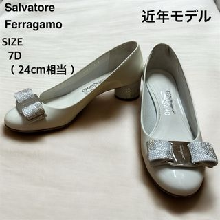 【希少】フェラガモ　パンプス IVREA MOS.4cm ヴァラ ラインストーン