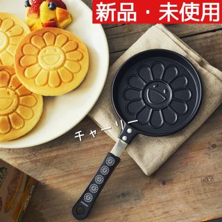 タカラジマシャ(宝島社)の【カイカイキキ】村上隆 お花 パンケーキパン smart 4月号 付録 スマート(鍋/フライパン)