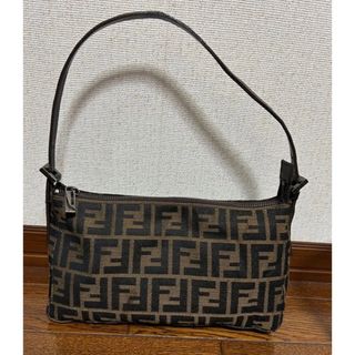 FENDI - FENDI ポーチ　ハンドバッグ
