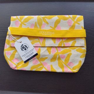 ロクシタン(L'OCCITANE)のロクシタンノベルティイエローポーチ(ポーチ)