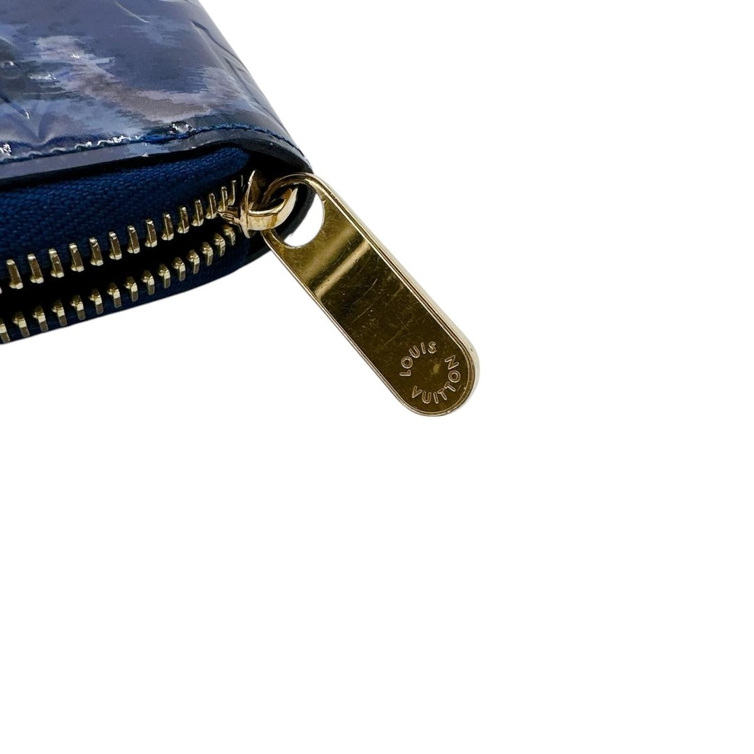 LOUIS VUITTON(ルイヴィトン)のルイヴィトン M90018 長財布 ブルー  LOUIS VUITTON イカットフラワー モノグラムヴェルニ レディースのファッション小物(財布)の商品写真